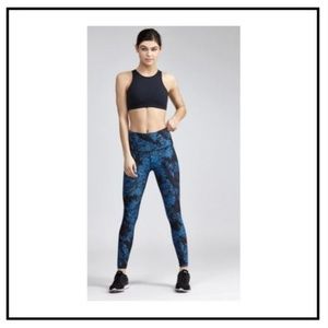 Tone it Up x Bandier High Tide Legging